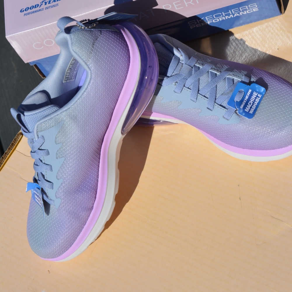 SKECHERS GO WALK AIR SIZE 6 NEW